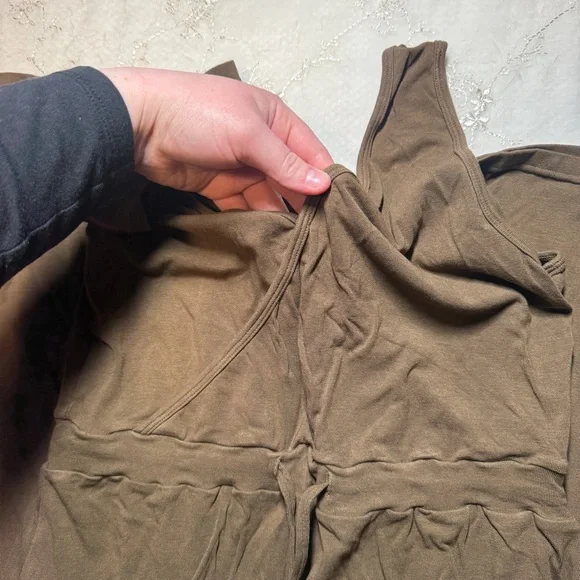 sweat & milk brown wrap‑front nursing jumpsuit – size s/m - Picture 5 of 5